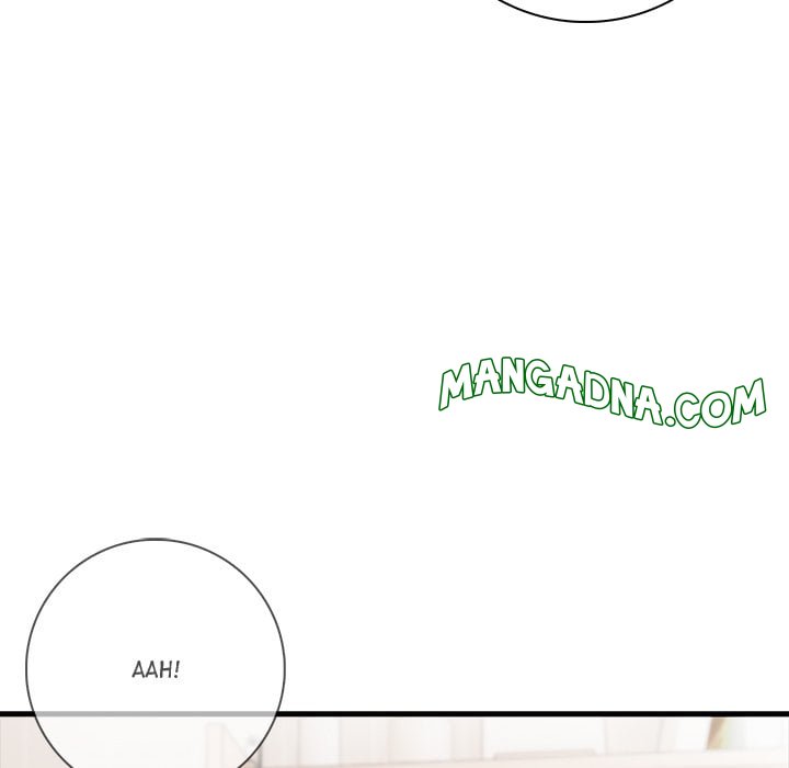 Seductive Curves Behind Closed Doors - Chapter 17 Page 31